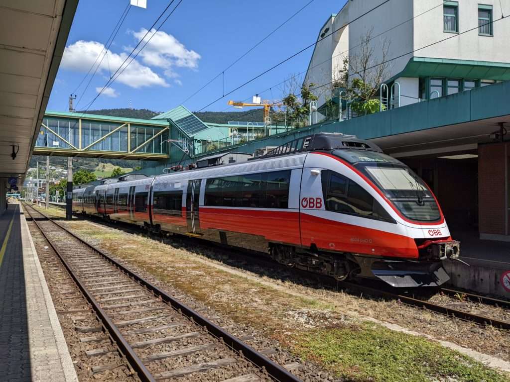 ÖBB-Triebwagen in Bregenz